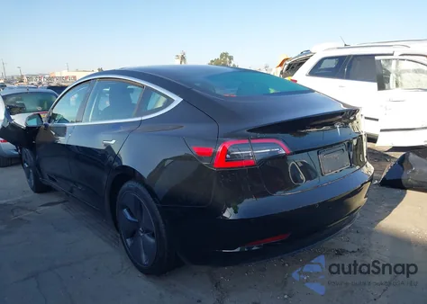 2019 Tesla Model 3 Long Range/Mid Range/Standard Range/Standard Range Plus from USA, damaged, VIN 5YJ3E1EA5KF324572